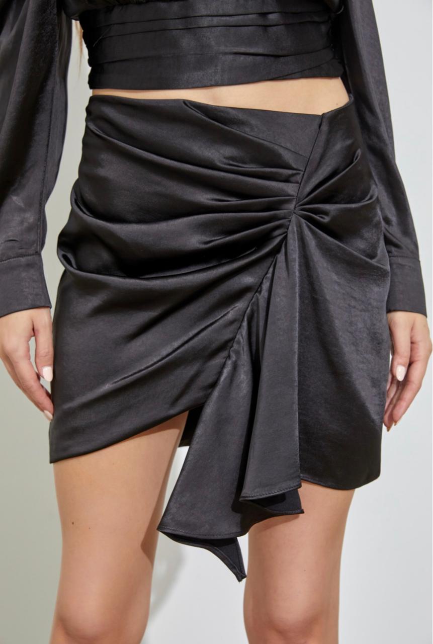 BLACK SKIRT